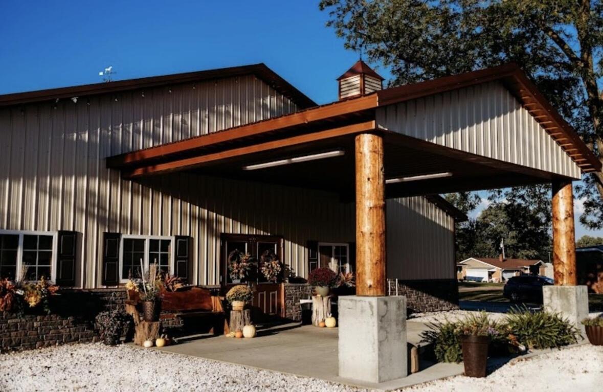 Big Horse Inn and Suites
